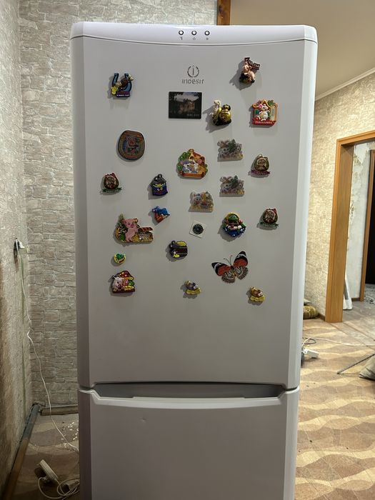 Холодильник продам