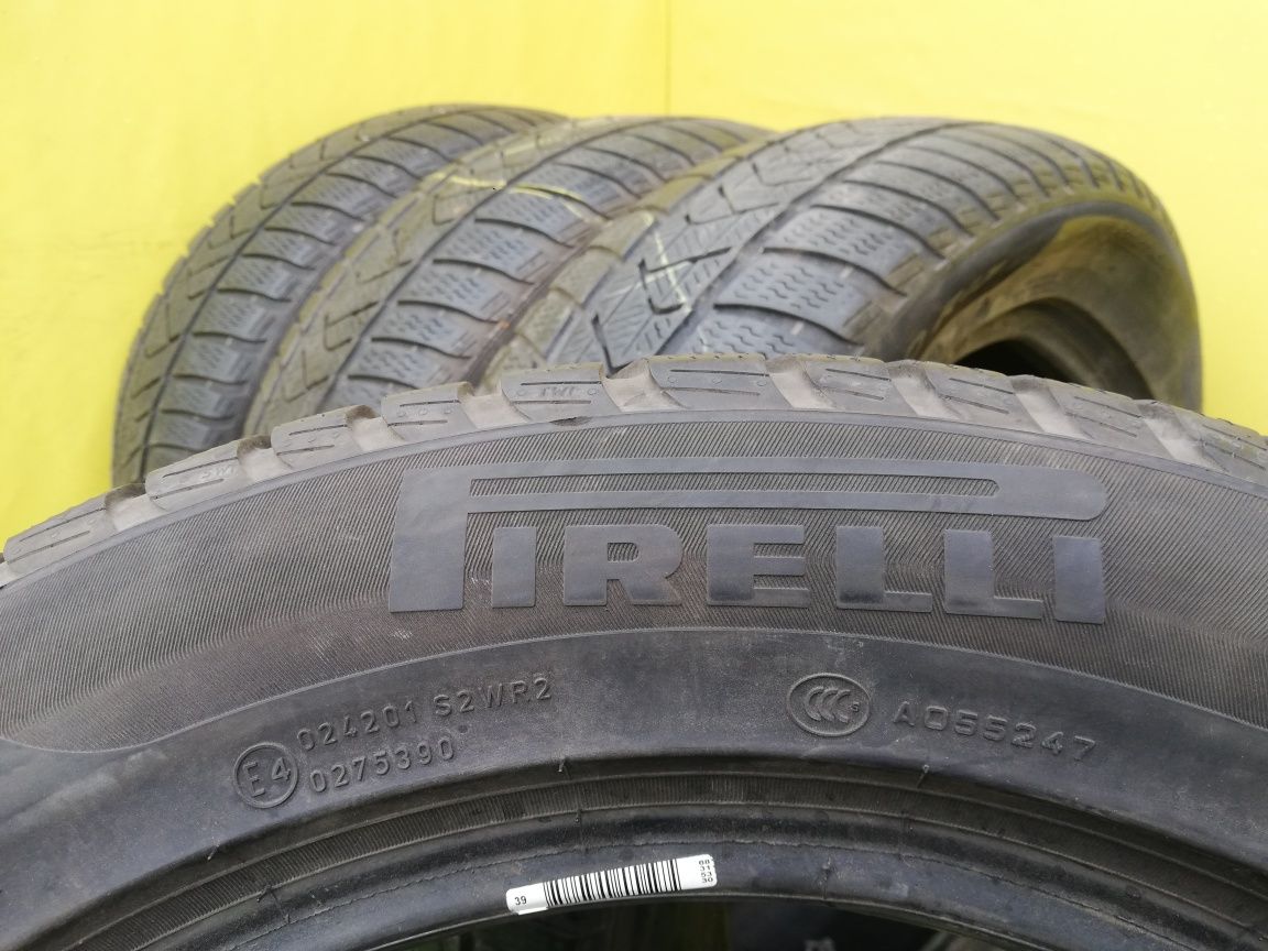 Шины 205/60 R17 Pirelli комплект