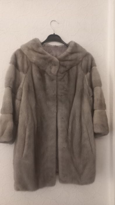 Продам Норковую шубу