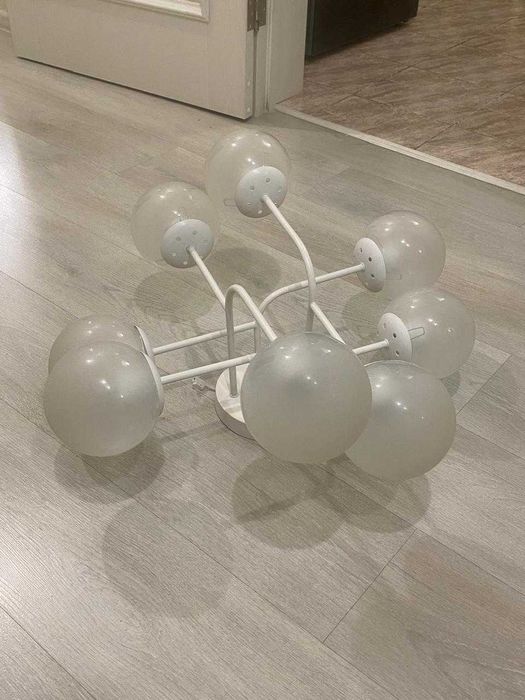 Продам люстру в отличном состоянии