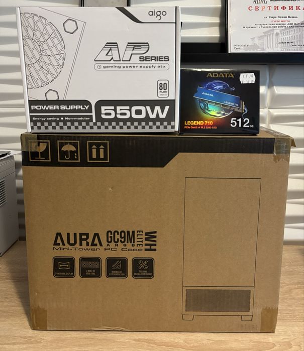 Бял геймърски компютър Ryzen 8 ядрен, RX480 8gb, 8ram, 512 ssd, 550W