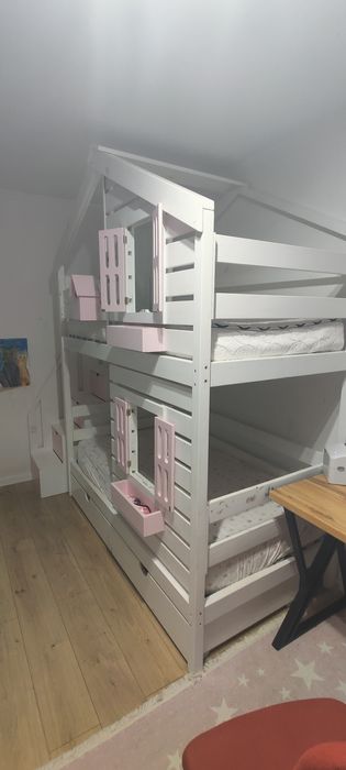 Продам двухъярусную кровать