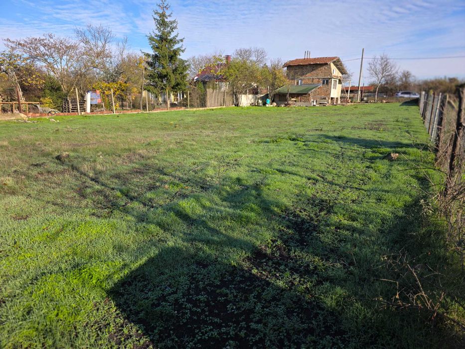 Продава се Парцел в Варна, Автогара - 38 кв.м за 2000 €/кв.м - Снимка #2