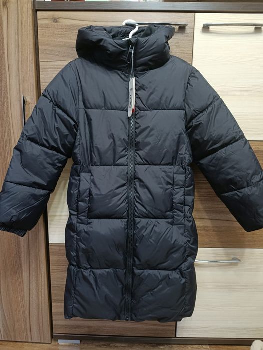 Зимние пальто  Futurino размер 140(новое)