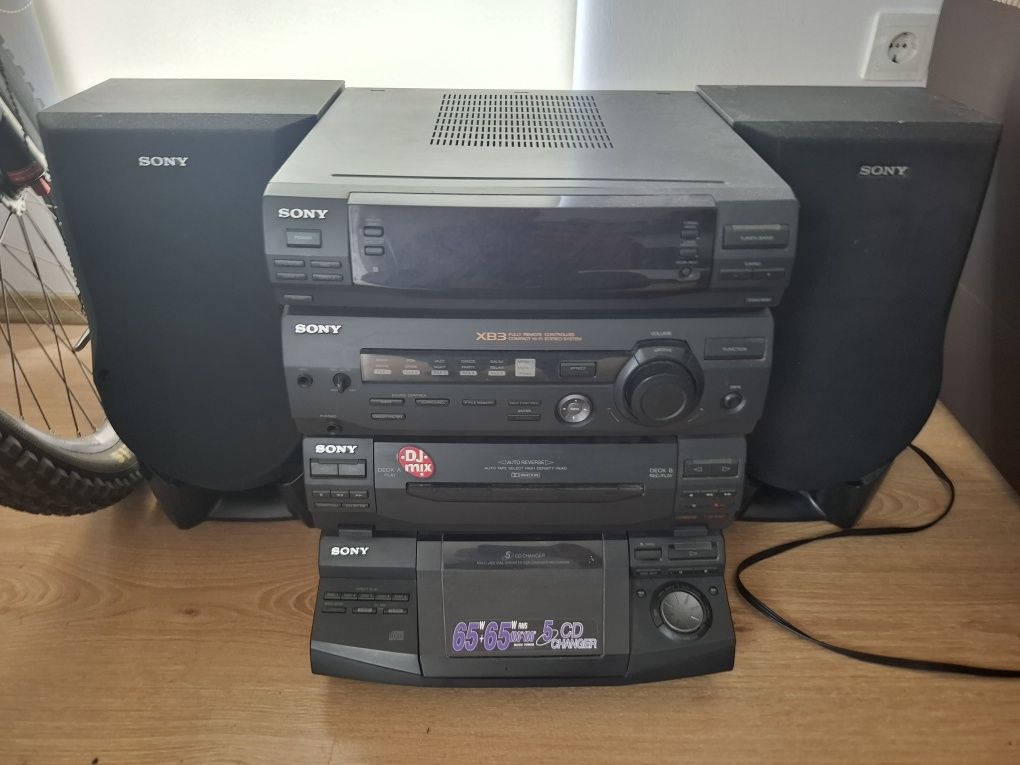 combină SONY cu două boxe