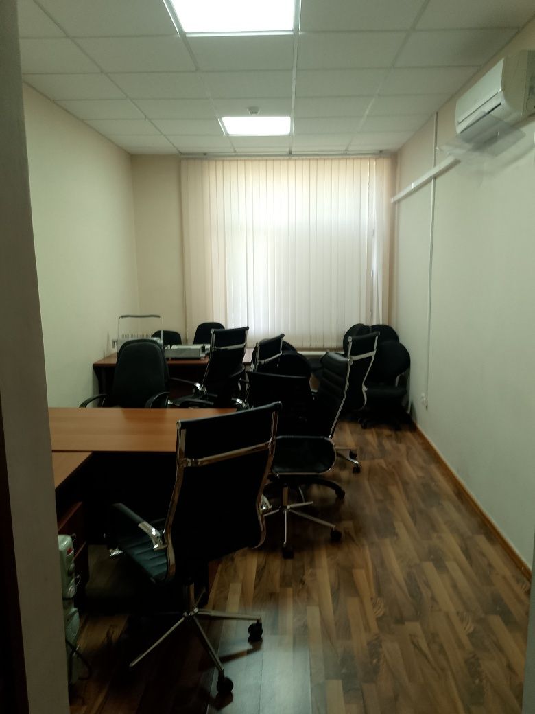 Ул Алишера Навоий УрдаОфис110м² 1этаж 3каб 2линия Юр адреса свой вход