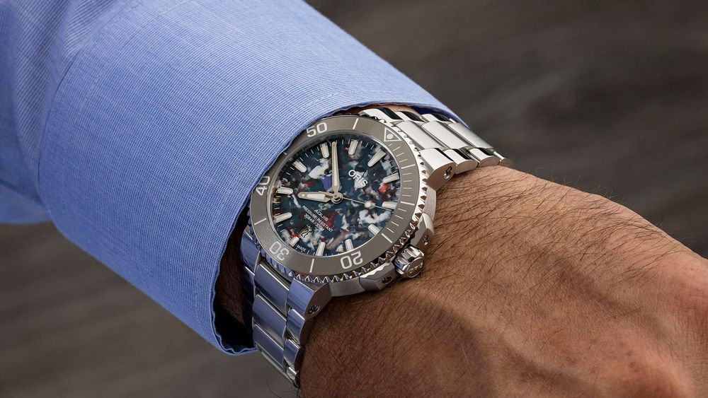 Oris - Aquis Date Upcycle