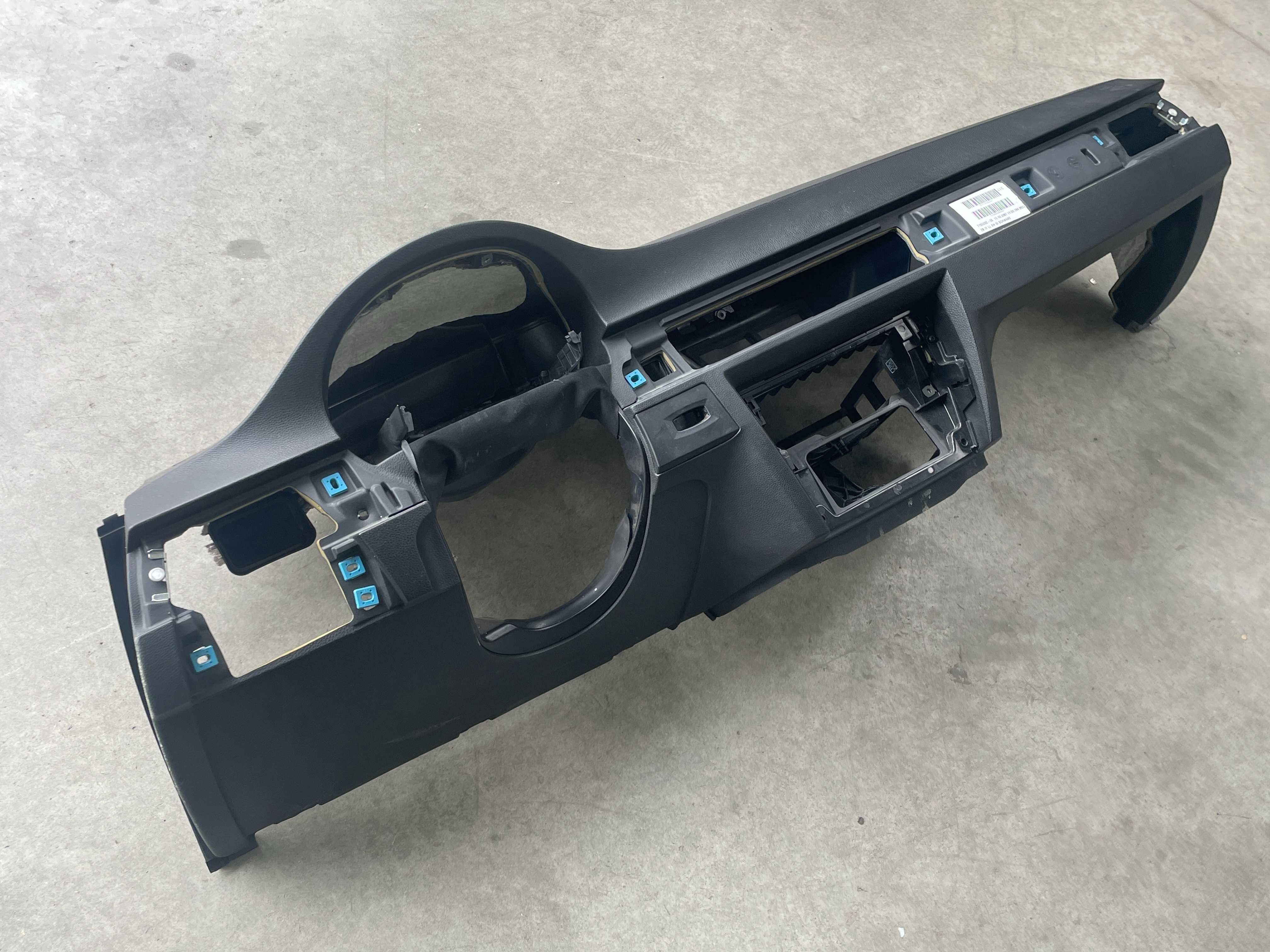 Plansa de bord neagra fara navigatie Bmw E90/E91/E92