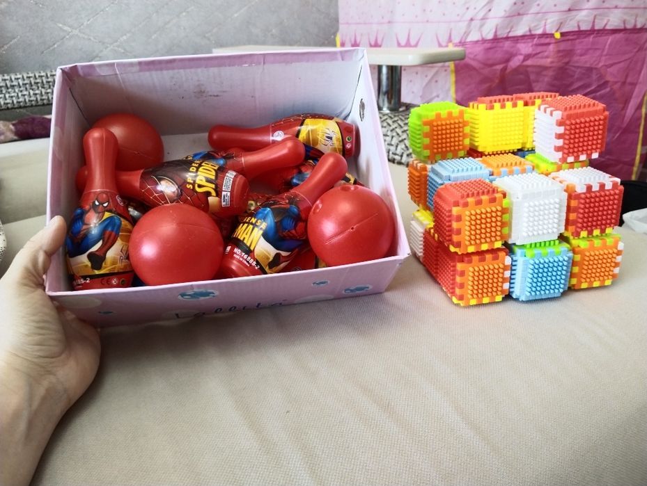 Игрушки за все 2000