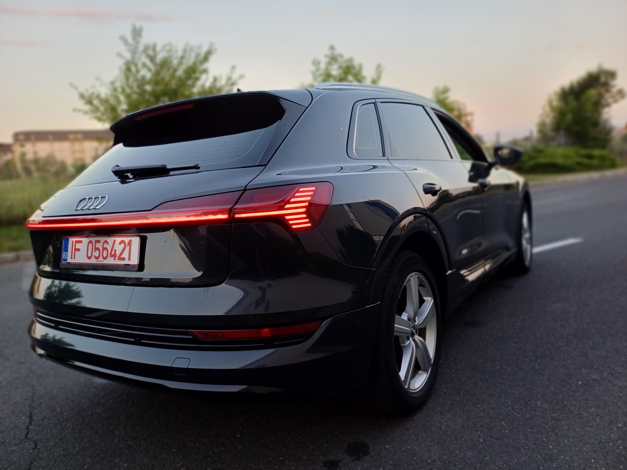 Audi e tron Quattro 50 Business Edition .Schimb,Variante Schimb varian