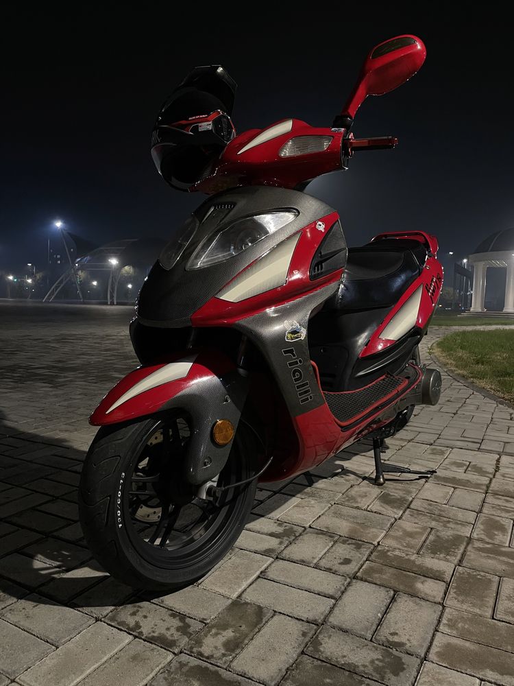 Продам скутер fiery 150