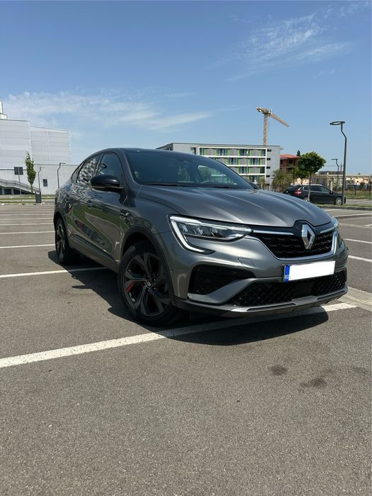 Renaukt Arkana Hybrid / RS Line