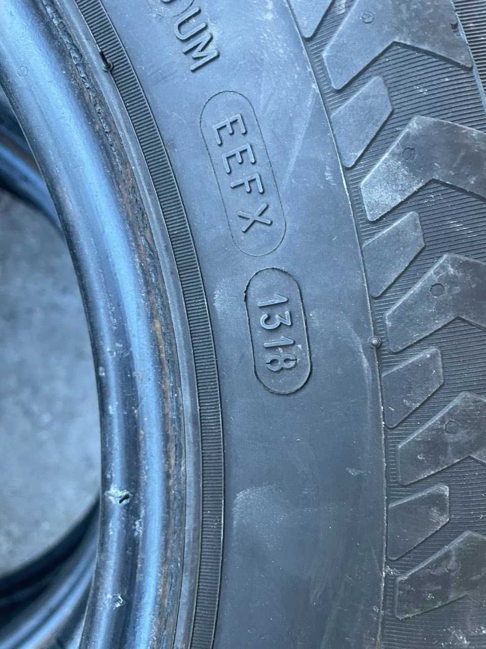 2бр Michelin 215/65/15C | 9.5mm