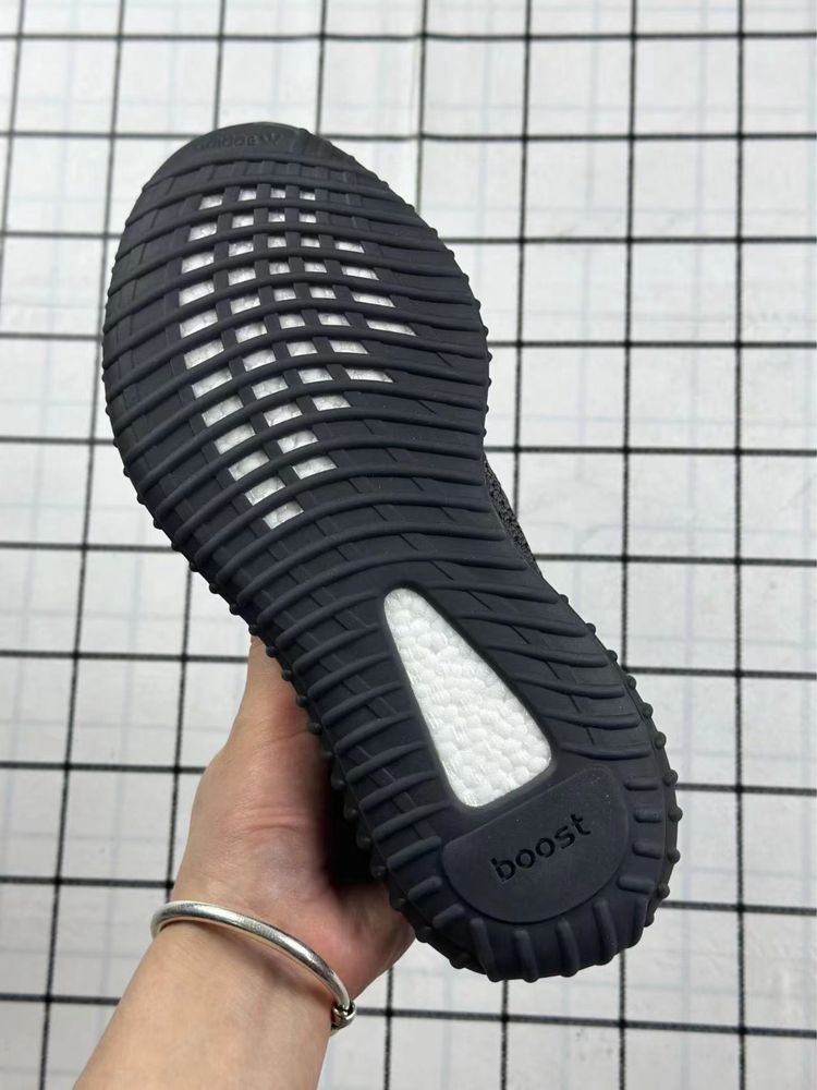 Adidas YEEZY Boost 350 V2 BLack Reflectiv Poze reala 37-47