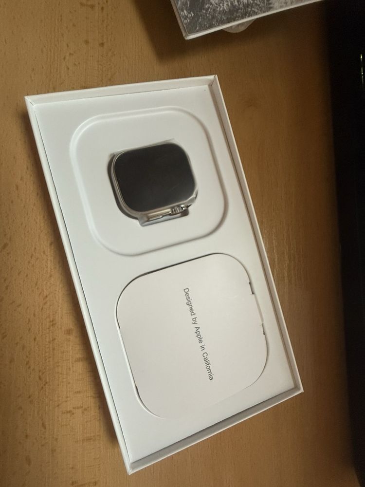 Apple Watch Ultra 2 49mm Titanium