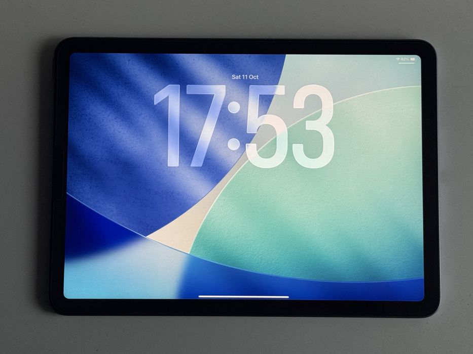 Tableta Apple iPad air 5 M1 cu bypass, stare foarte buna