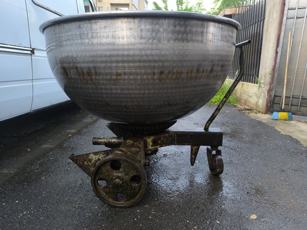 Vind cuvă inox de malaxor industrial +- 400 litri