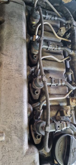 Injectoare kia sorento 2.5 140 cp