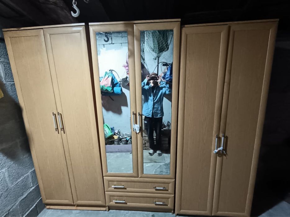 Шкаф в хорошем состоянии