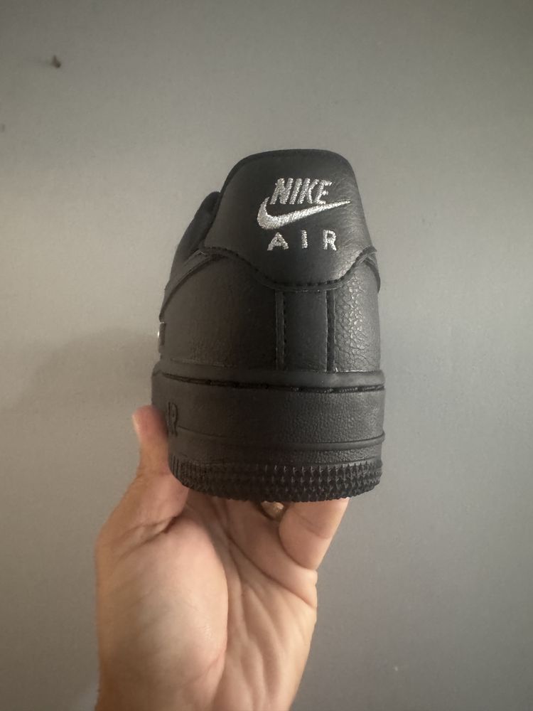 Nike Air Force 1 LX