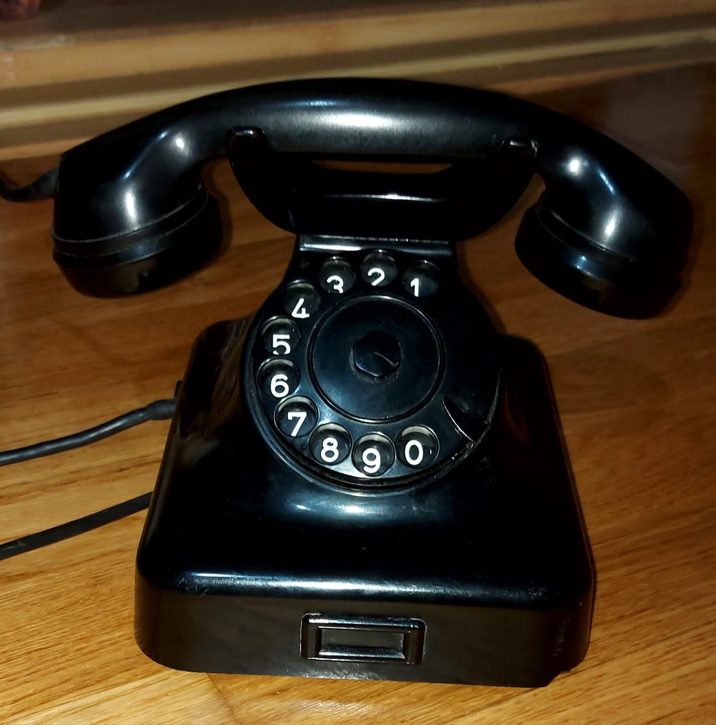 Telefon din bachelita W48 - 1952