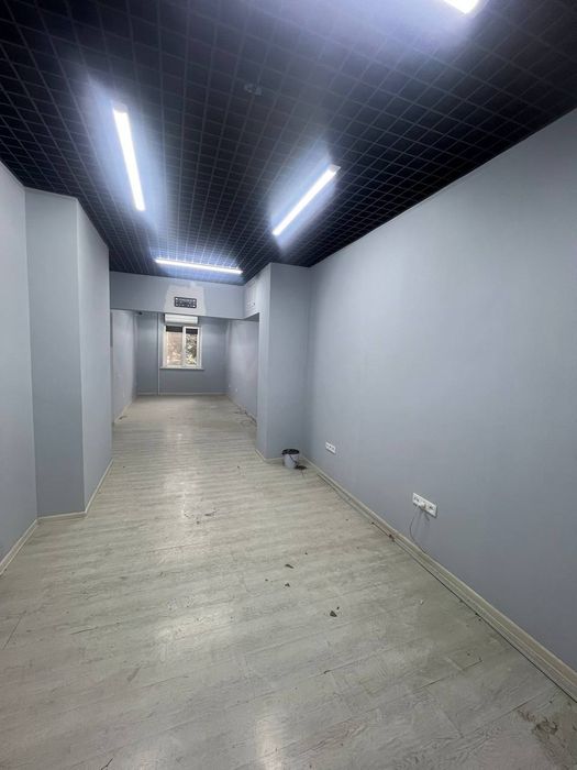 Аренда  35м . Первая  линия.  Улица Бобура.