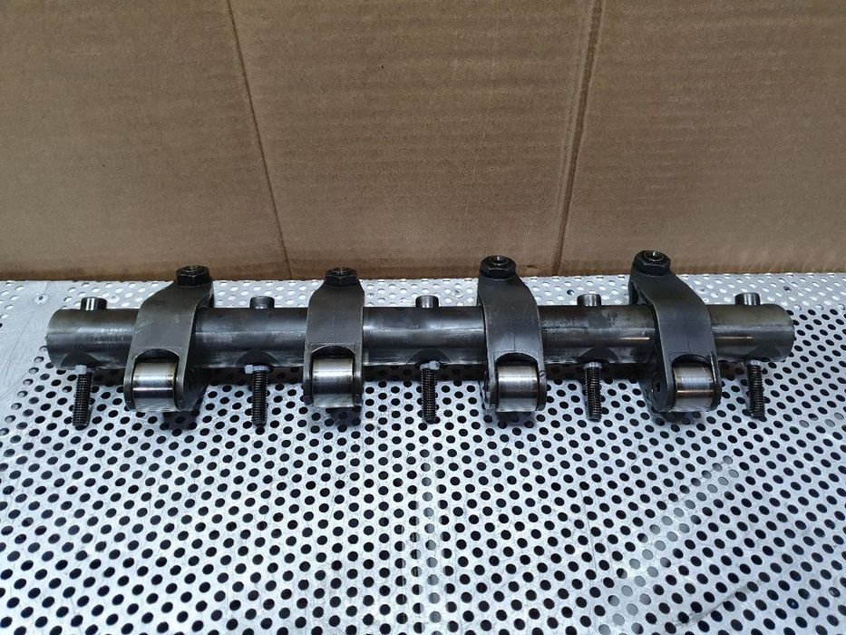 Rampa culbutori injectoare VOLKSWAGEN GOLF V 1K1 2003 - 2009 2.0 TDI 16V BKD 03G109527