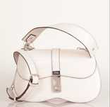Розова чанта GUESS