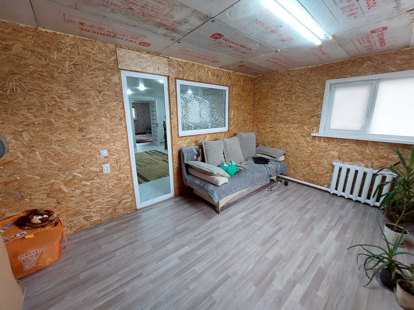 Продам двухэтажный дом