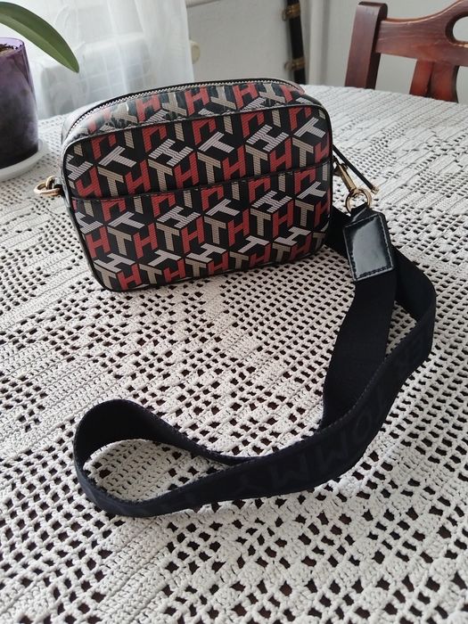 Дамски спортно елегантни чанти