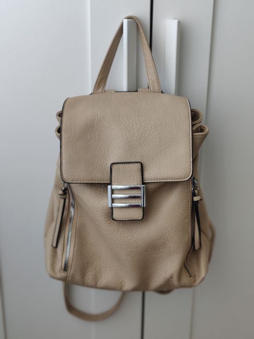 Дамска бежова раница
