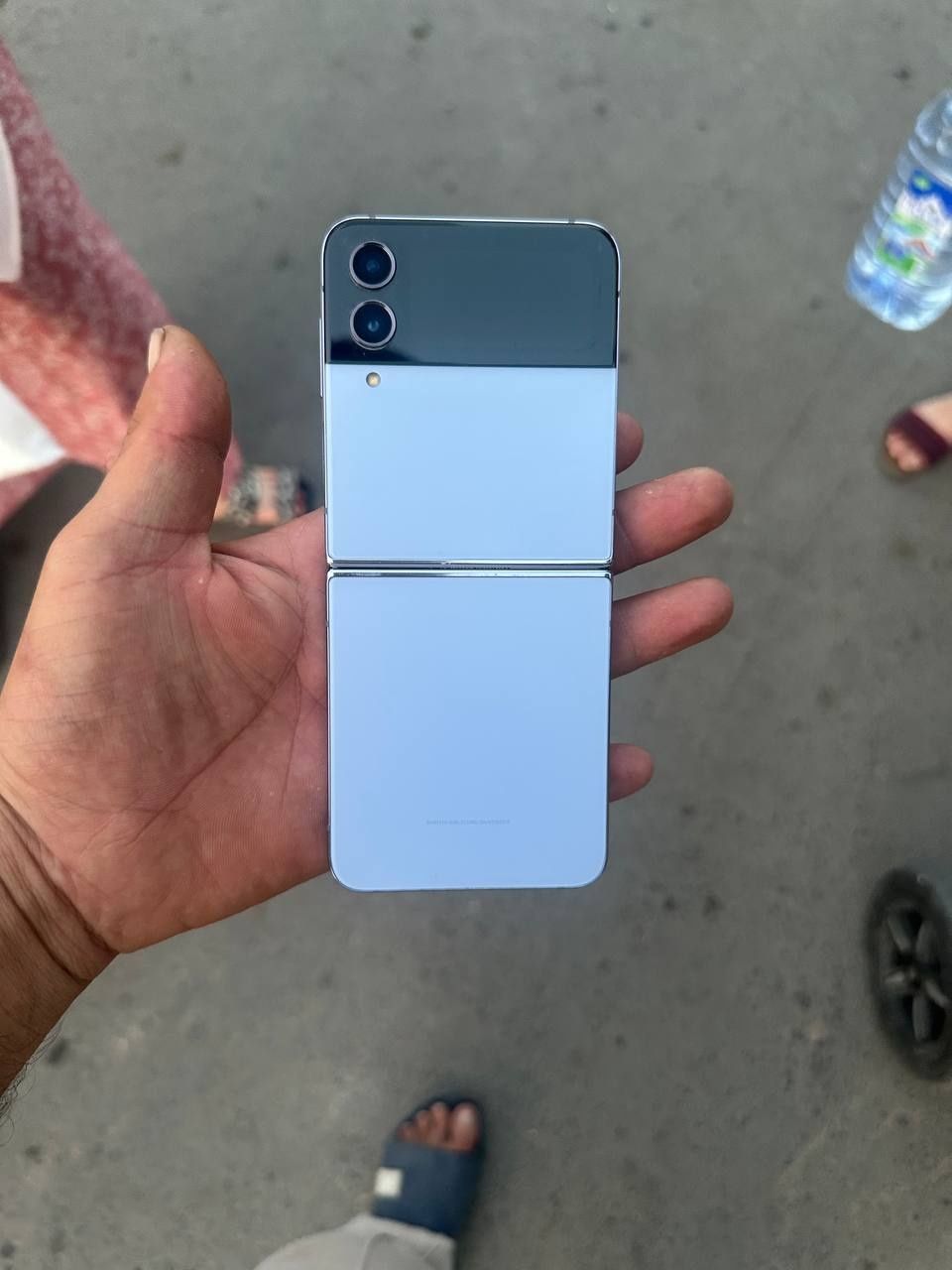 Продаётся Samsung zipflid 4