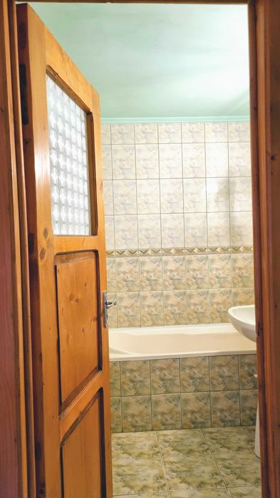 Apartament 3 Camere, Decomandat, Zona Casa Tineretului