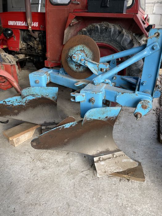 Plug romanesc functional