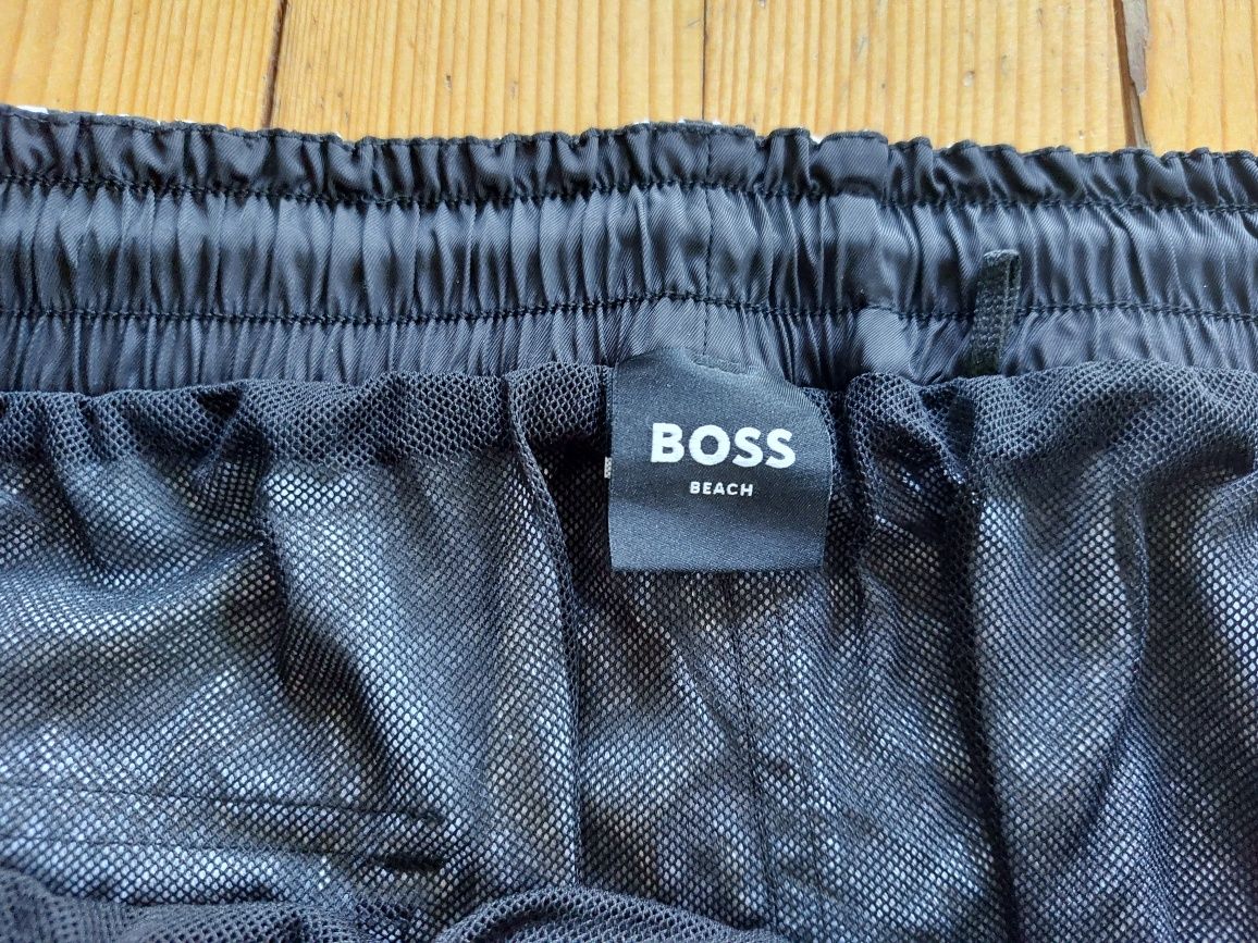 Къси гащи Hugo Boss и Calvin Klein