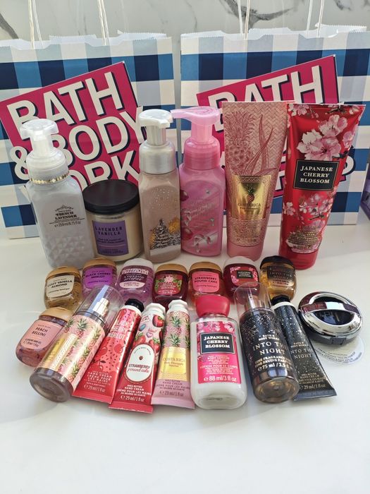 Bath and Body Works комплекти лосиони,свещи, дезинфектанти, сапуни