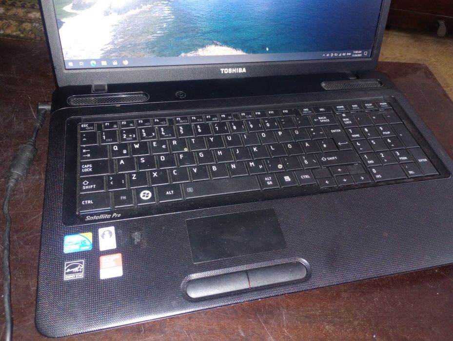 Toshiba Pro L670, video dedicat, 650 gb ram, Intel i5, 6 gb ram