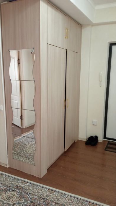 Продается шкаф плательный