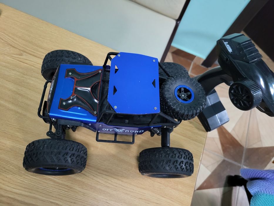 Masinuta cu telecomanda 30 cm