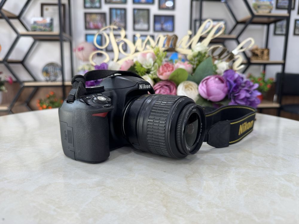 Nikon D3100. Sotiladi xolati ideal yangi desaxam b’oladi.