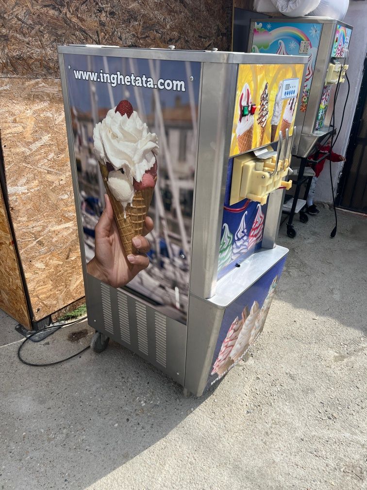 Mașină de înghețată  cu topping 220v