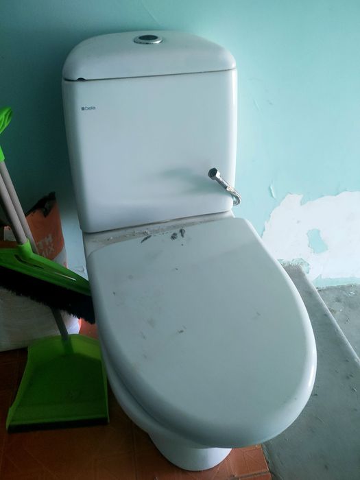 Отдам унитаз бесплатно