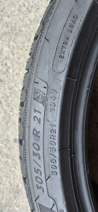 2 anvelope iarna Michelin 305/30/21,dot 2021.Pretul este pe bucata