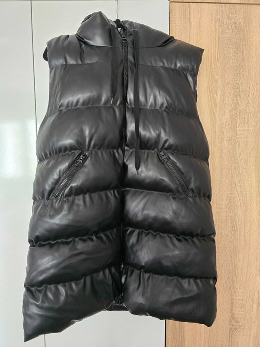 Черен кожен елек