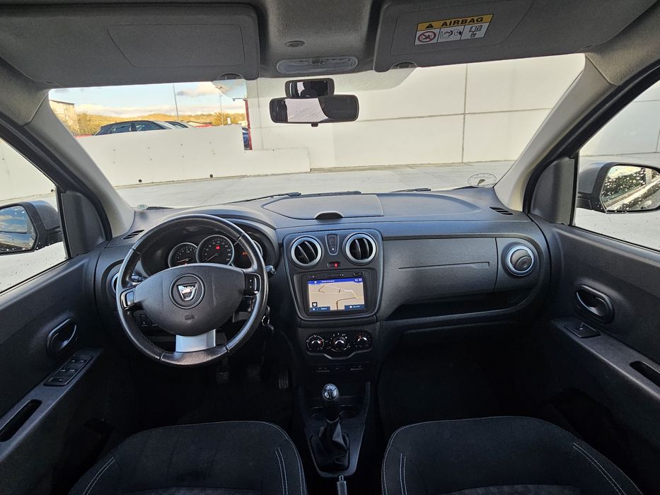Dacia Lodgy - Stepway - 7 locuri - 2016