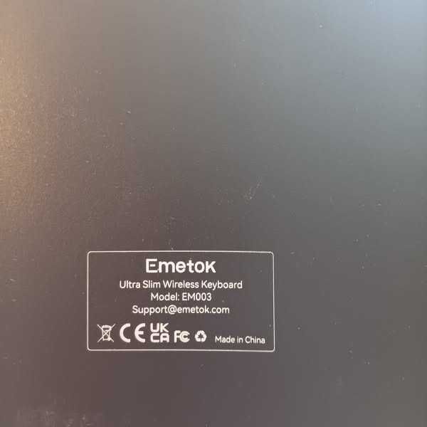 НОВА! Немска Bluetooth клавиатура QWERTZ за iPad, iPhone и таблети