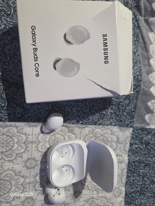 наушники Samsung galaxy buds core обменяю на телефон