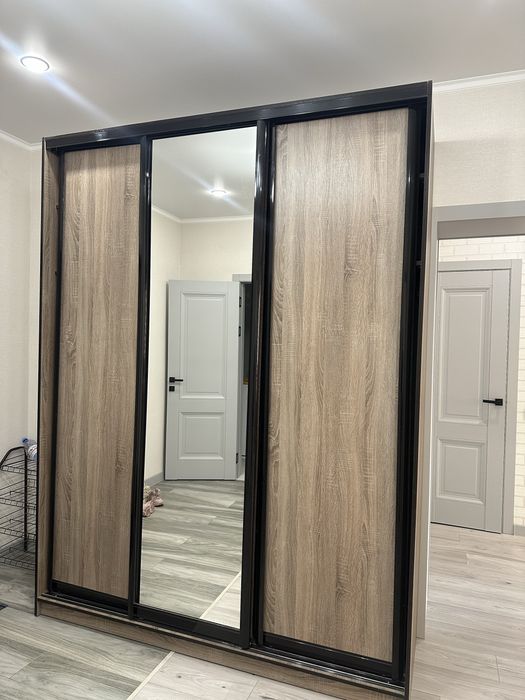 Продам срочно шкаф