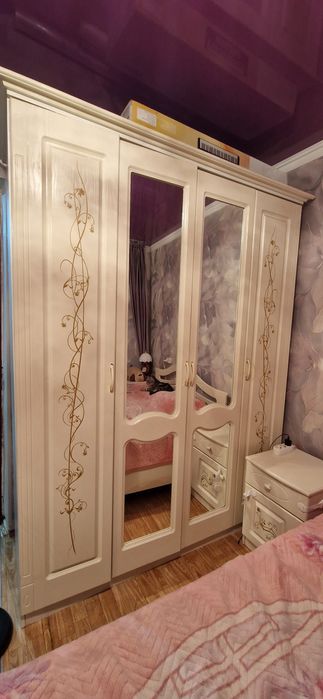 Продам шкаф в хорошем состоянии, в связи с ремонтом.