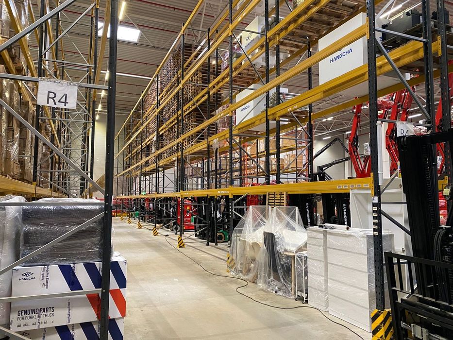 Rafturi pentru paleți industriale